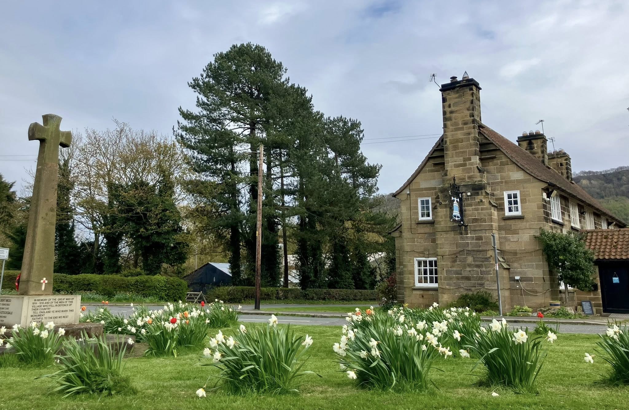 672047523 1400511688770780 857