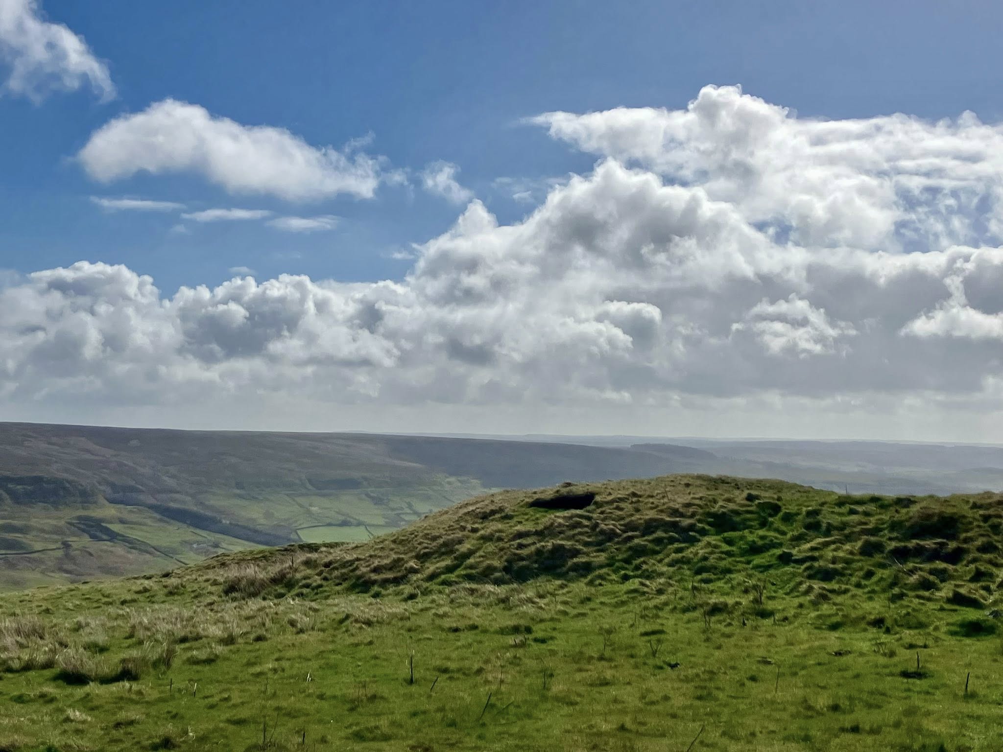 671132311 1401940011961281 233