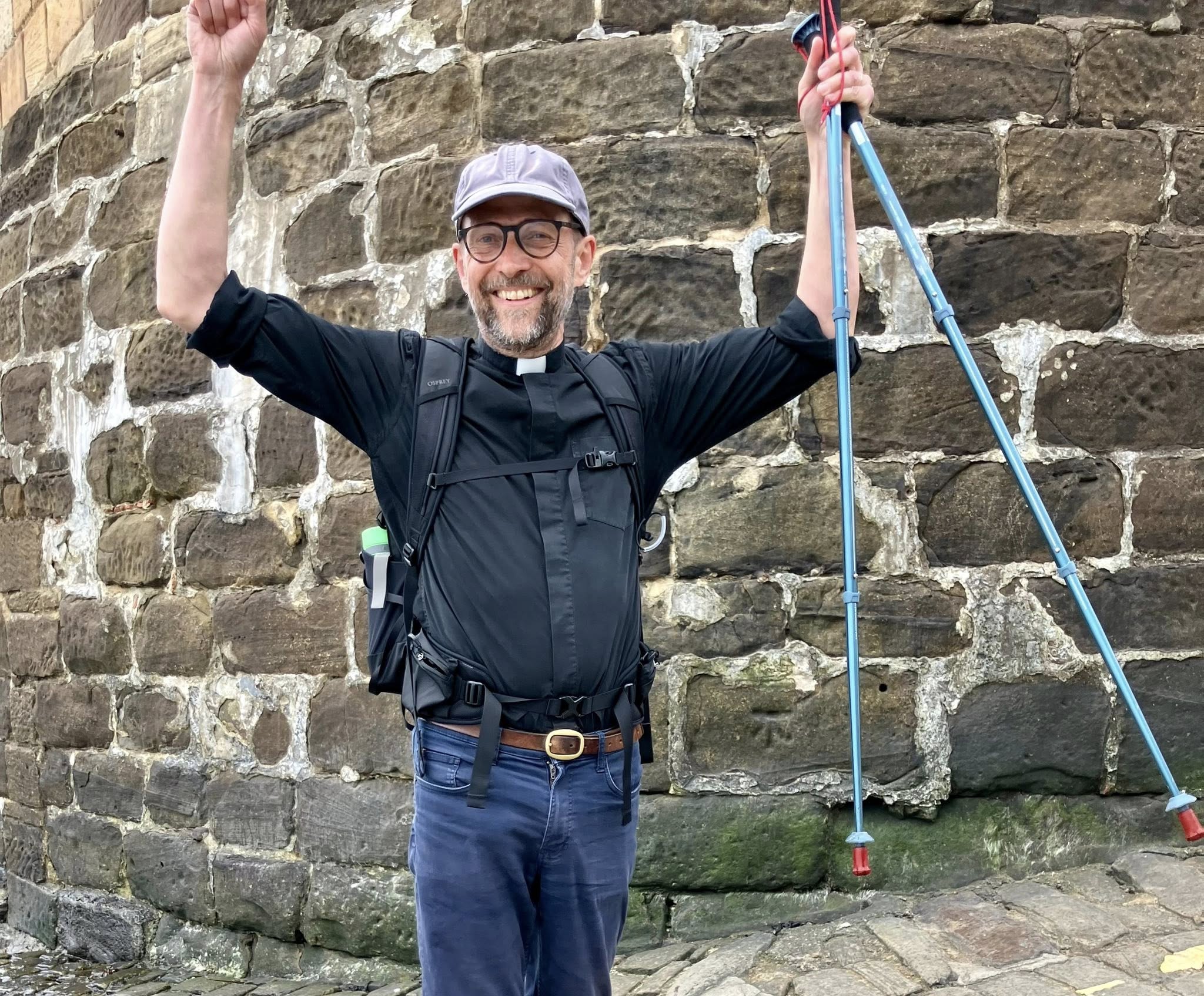 671316094 1403297168492232 779